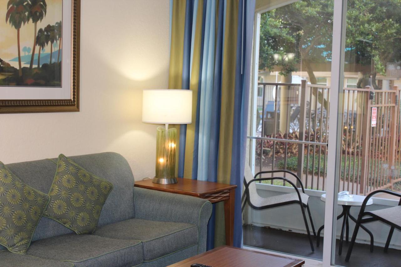 Blue Tree Resort At Lake Buena Vista Exterior photo