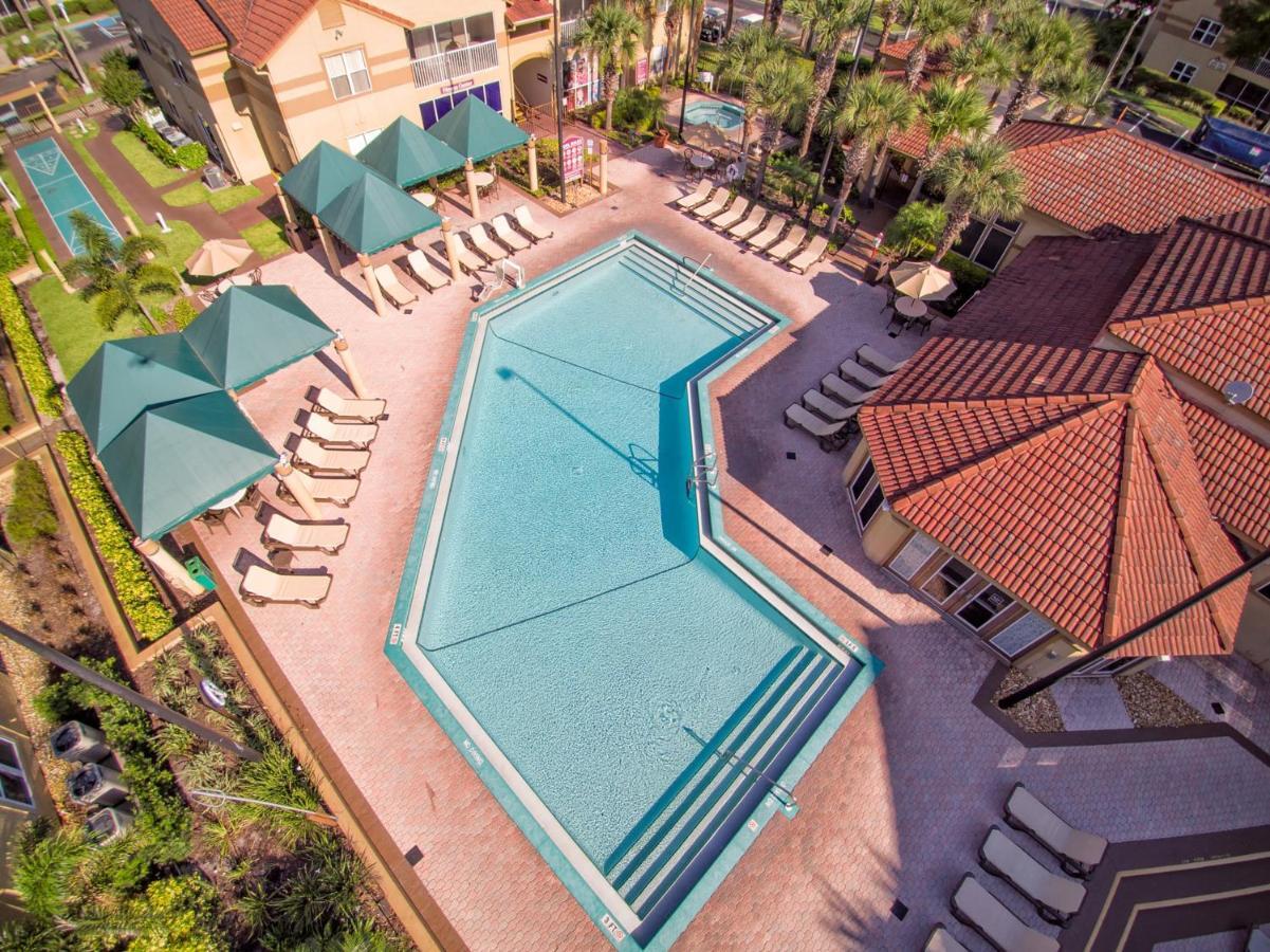 Blue Tree Resort At Lake Buena Vista Exterior photo